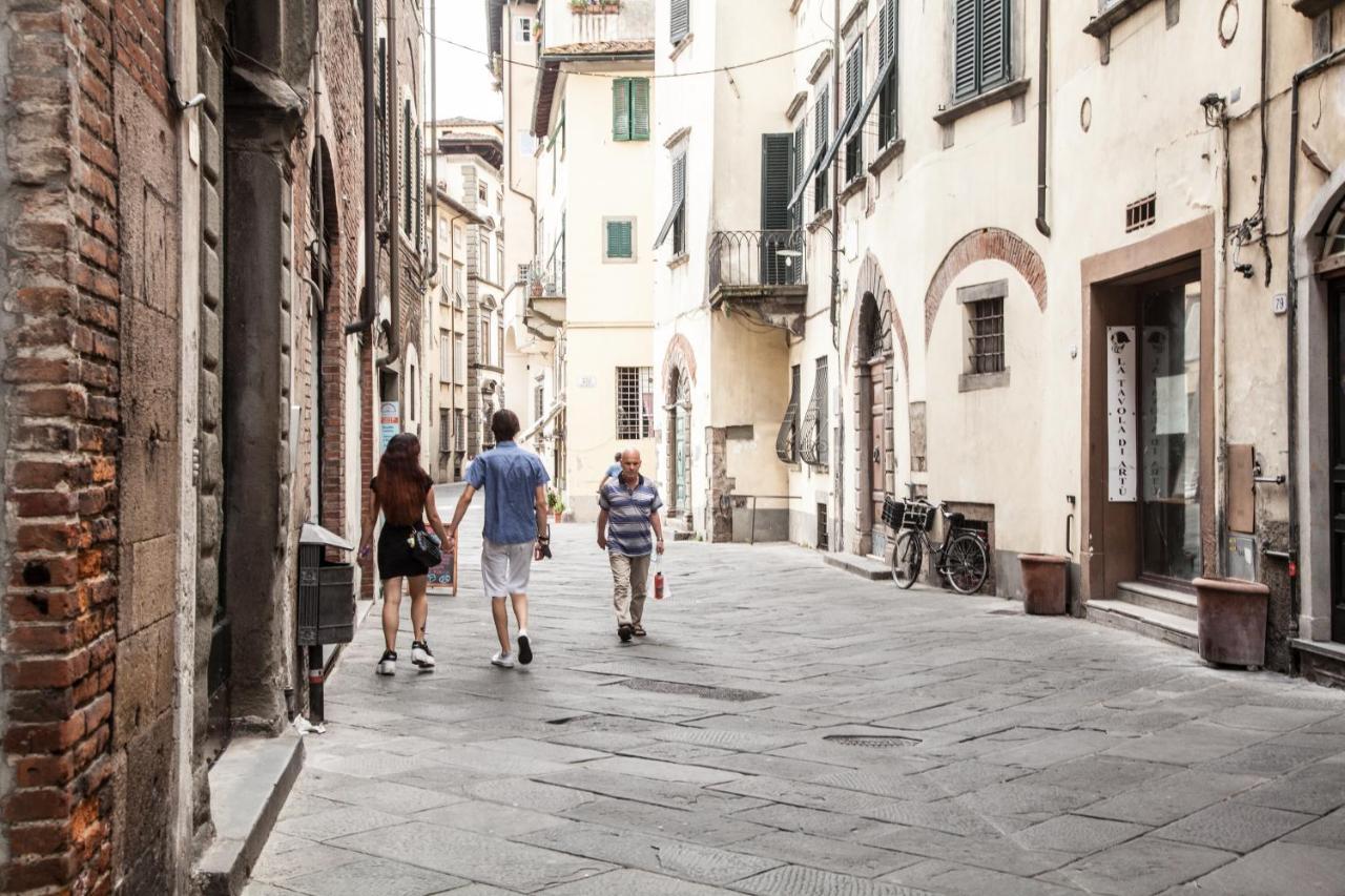 Historic Center Luxury Apartment Lucca Buitenkant foto